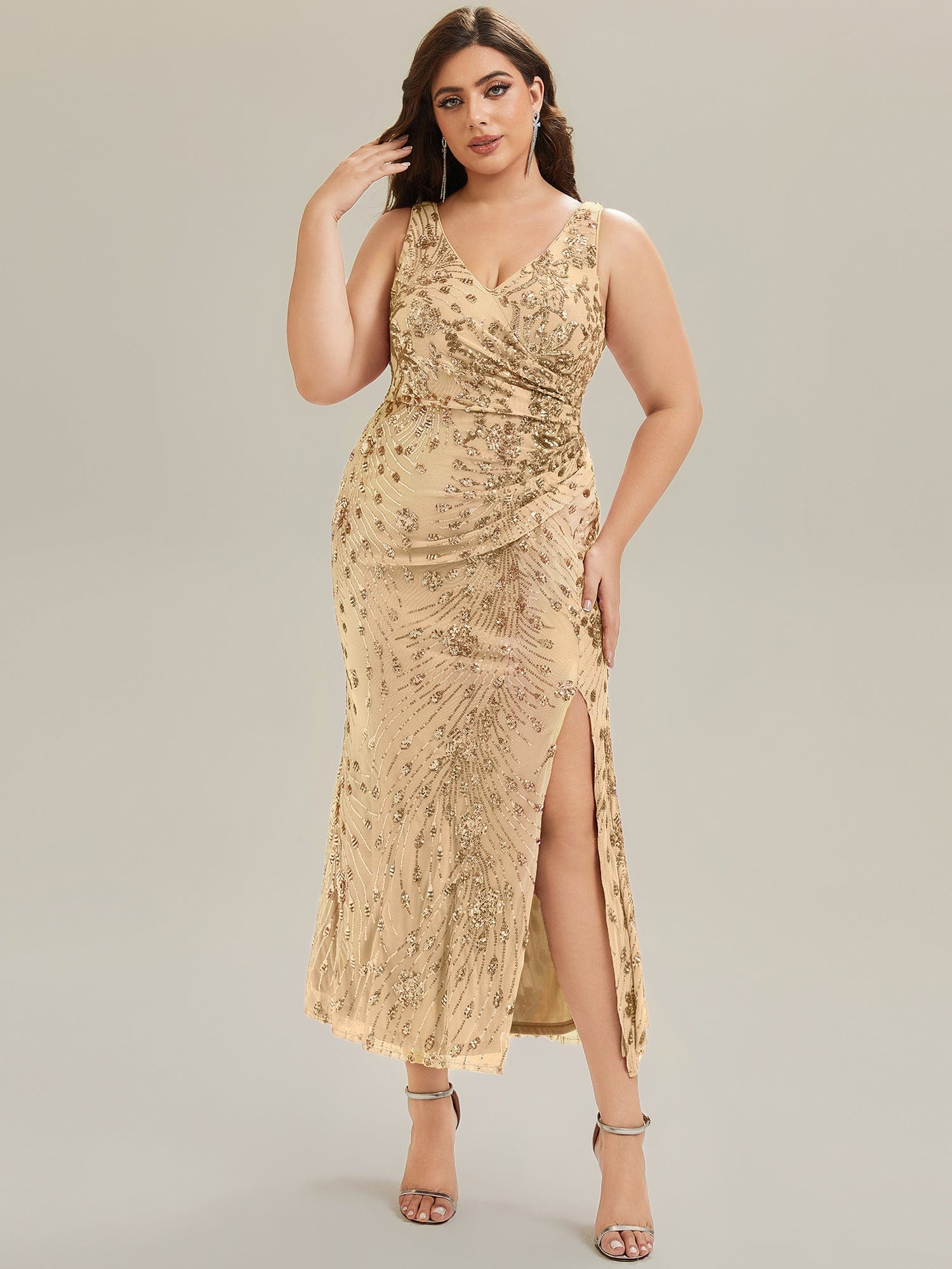 ever JUNIPER|Plus Size Ruched Sequin Bodycon Evening Dress - Image 14